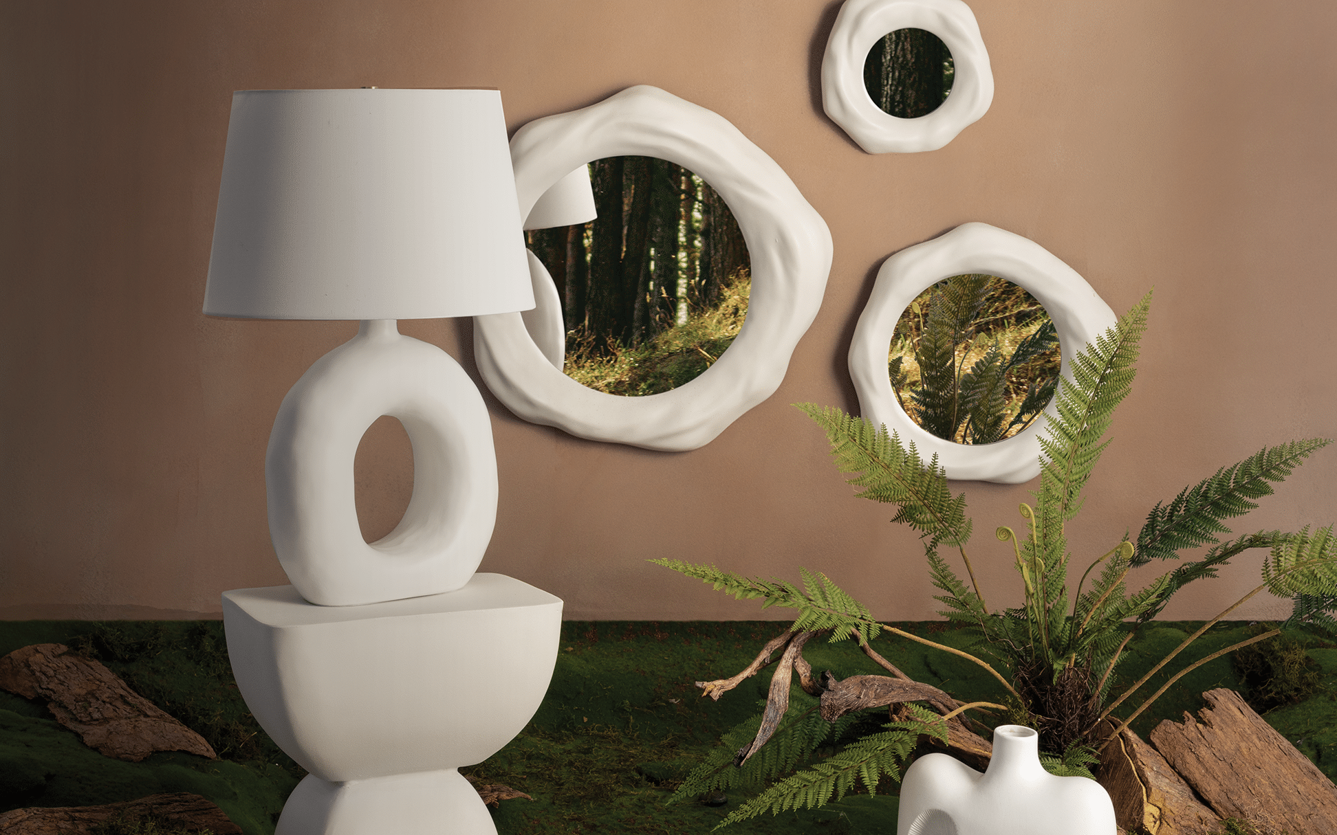 Renwil Home Decor - Modern Mirros on Wall